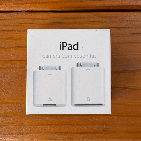 Apple iPad Camera Connection Kit MC531ZM/A, 30 Pin Connection, SD and USB - Picture 1 of 6